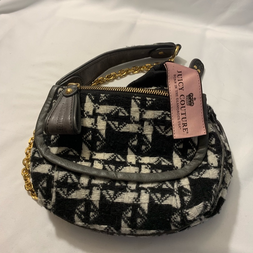 Like New Vintage Woven herringbone bag with chain detail strap - Picture 3 of 7